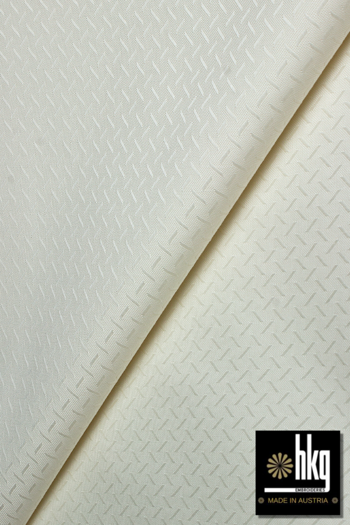 HKG097-IVO – HKG Atiku Swiss Voile – Ivory (5 yards)
