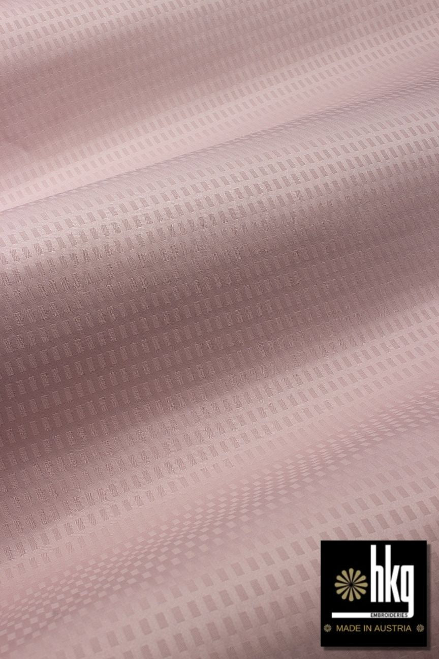 HKG139-ONI – HKG Swiss Voile – Light Onion (5 yards)