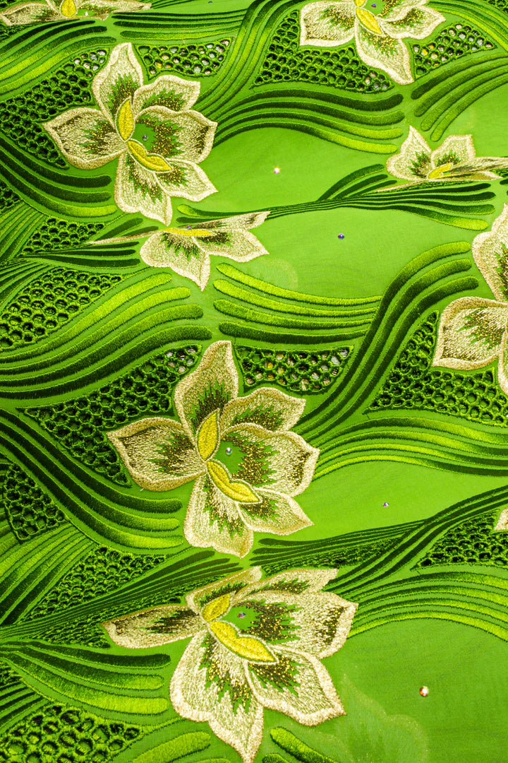 OCL209-LGN - Big Voile Lace, Made In Austria - Leaf Green & Gold